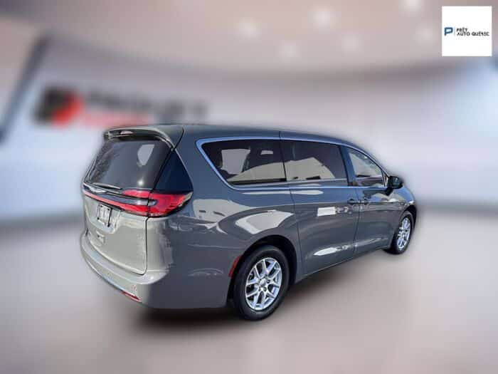 Chrysler Pacifica Touring L TA BLUETOOTH SIÈGES CHAUFFANT CAMÉRA – Image 3