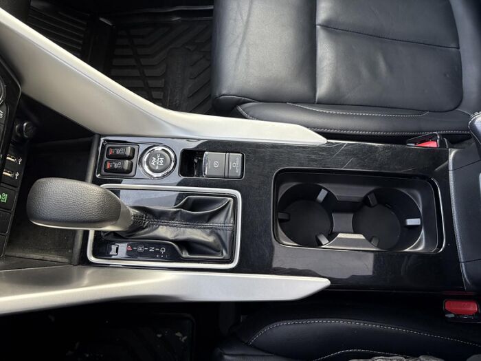 Mitsubishi Eclipse Cross GT S-AWC BLUETOOTH CUIR TOIT CAMÉRAS 360 GPS – Image 45