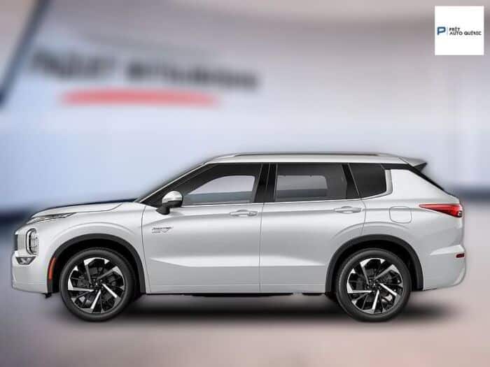 Mitsubishi Outlander Plug-In Hybrid Noir S-Awc - Image 3