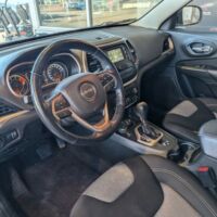 Jeep Cherokee Sport - Image 9
