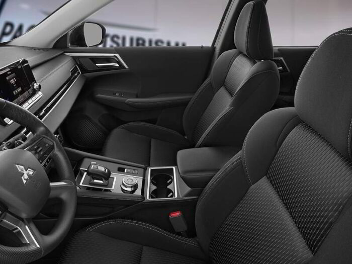 Mitsubishi Outlander Plug-In Hybrid Es S-Awc – Image 6