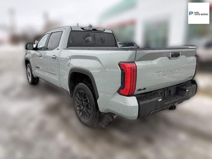 Toyota Tundra Hybrid 4x4 Crewmax Limited Long Bed – Image 7
