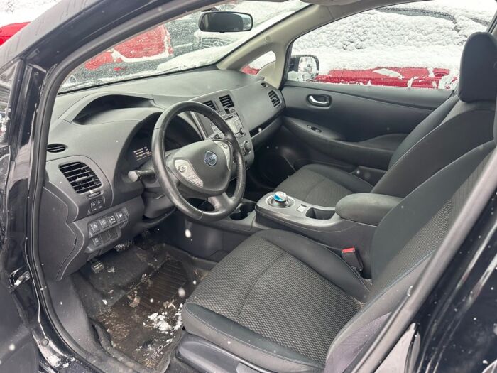 Nissan Leaf S – Image 8