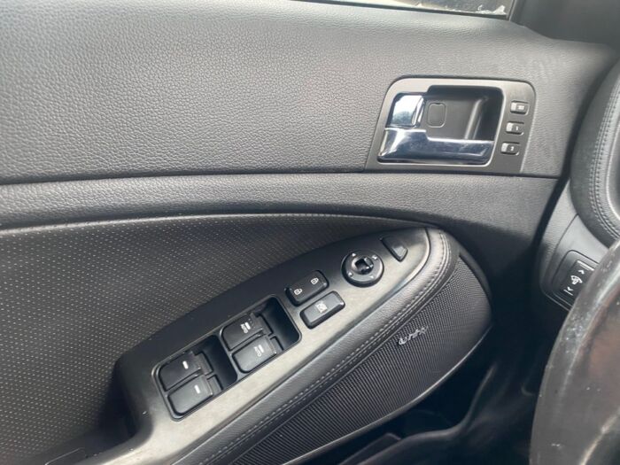 Kia Optima PREMIUM HYBRID – Image 18