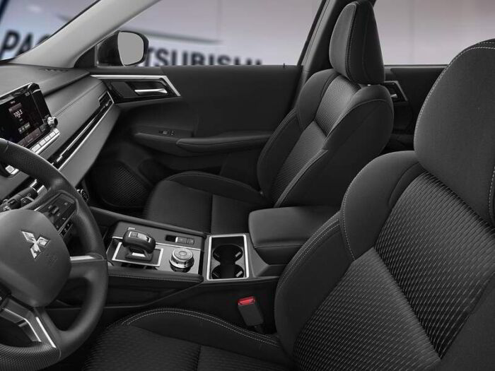 Mitsubishi Outlander Plug-In Hybrid Es S-Awc - Image 6