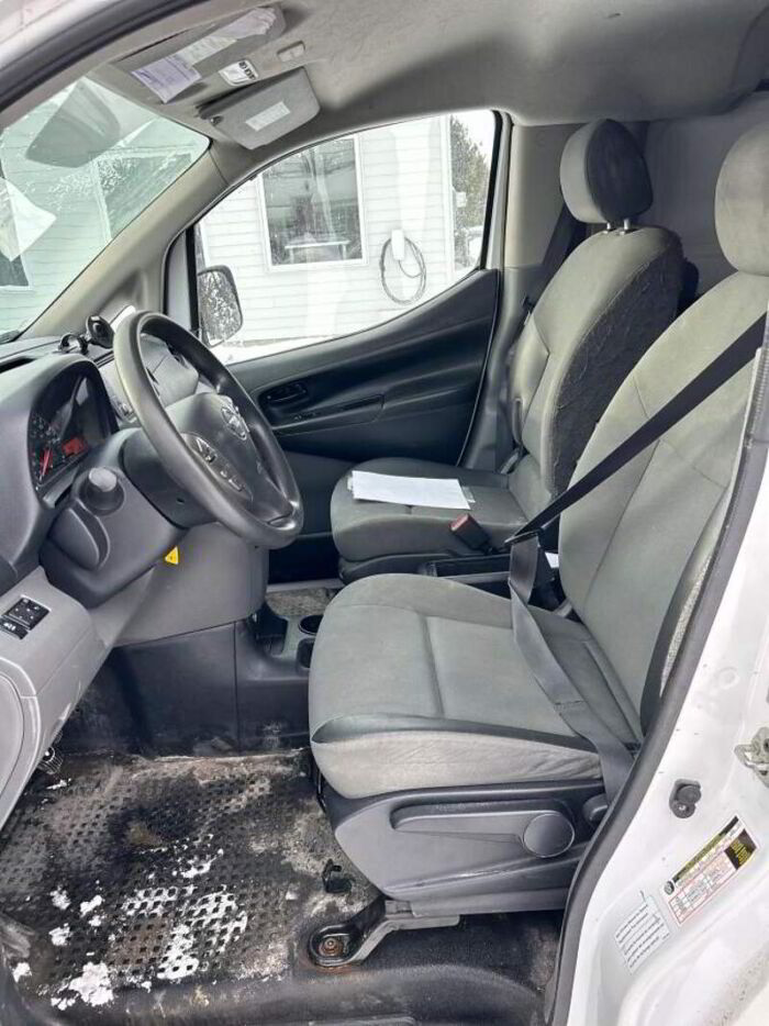 Nissan NV200 Cargo compact I4 SV – Image 3