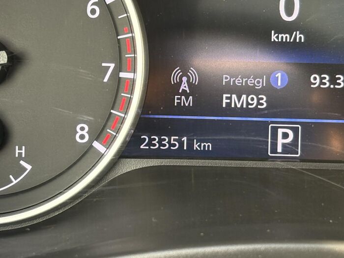 Nissan Sentra SR PRIVILÈGE BLUETOOTH TOIT CUIR  CAMÉRAS 360 – Image 12