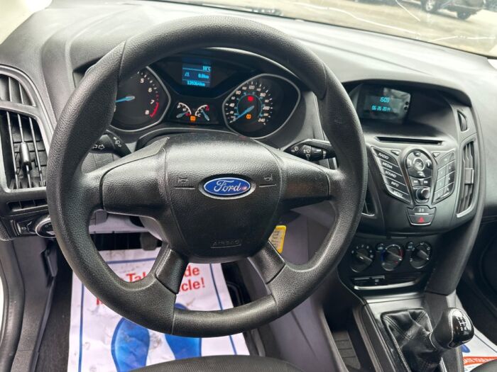 Ford Focus S – Image 12