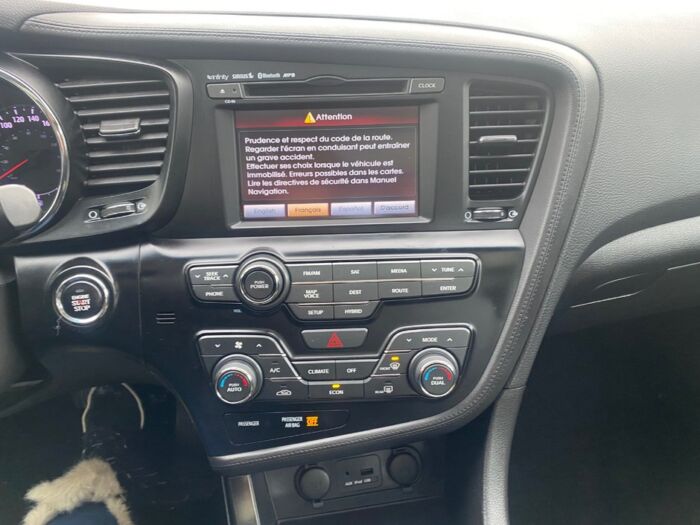 Kia Optima PREMIUM HYBRID – Image 11