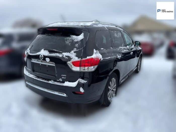 Nissan Pathfinder SV – Image 6