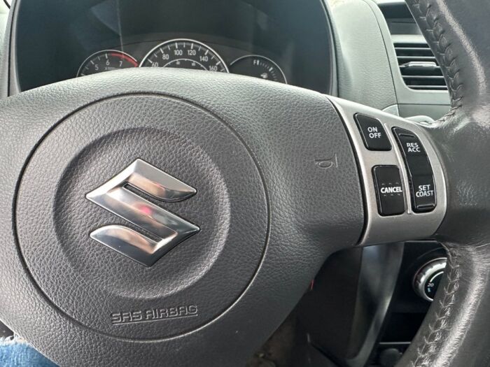 Suzuki SX4 JLX – Image 12