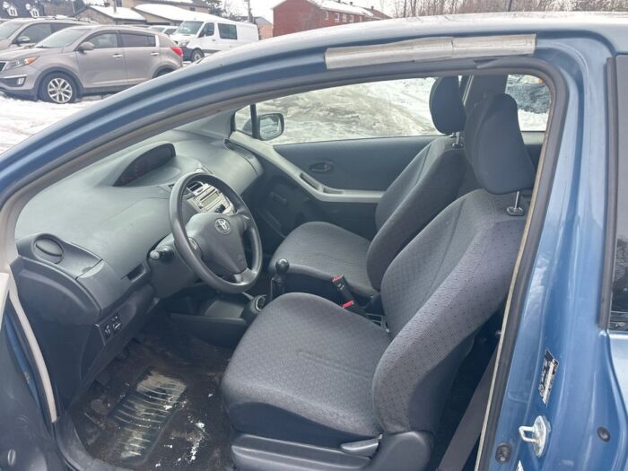 Toyota Yaris CE – Image 8