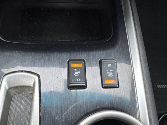 Nissan Pathfinder SV – Image 26