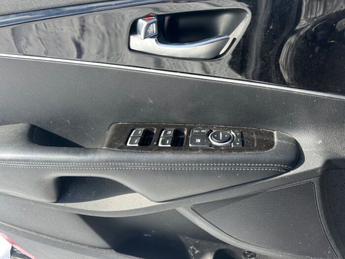 Kia Sorento LX-V6 – Image 7