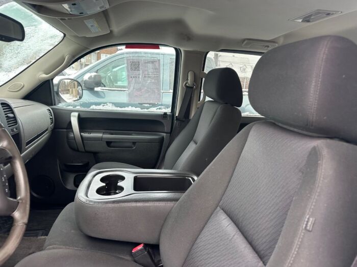 Chevrolet Silverado 1500 LS Cheyenne Edition – Image 14