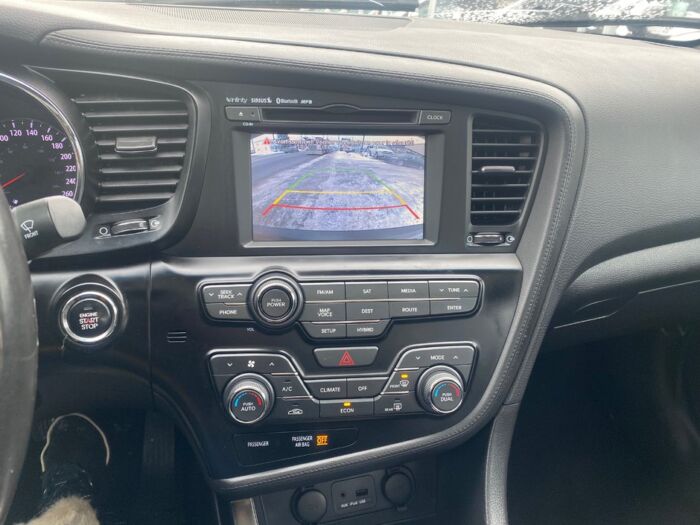 Kia Optima PREMIUM HYBRID – Image 24
