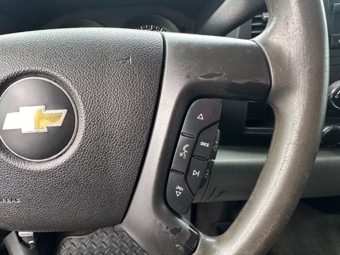 Chevrolet Silverado 1500 LS Cheyenne Edition – Image 10