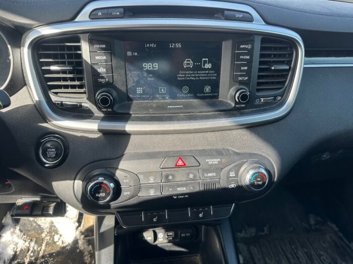 Kia Sorento LX-V6 – Image 10