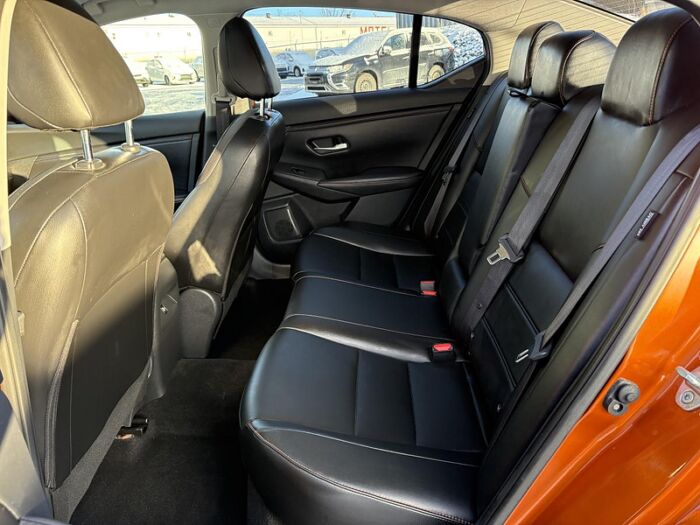 Nissan Sentra SR PRIVILÈGE BLUETOOTH TOIT CUIR  CAMÉRAS 360 – Image 10