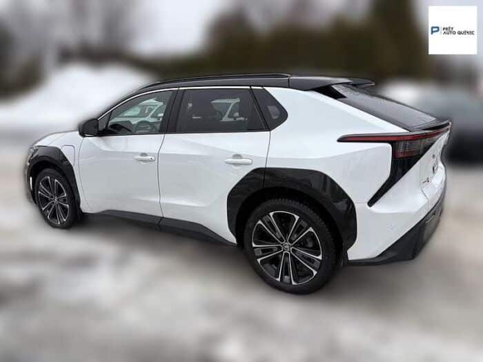Toyota bZ4X XLE TECH AWD - PNEUS ETE ET PNEUS HIVER – Image 6