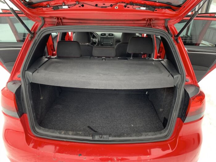 Volkswagen Golf GTI - – Image 9