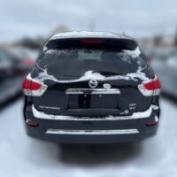 Nissan Pathfinder SV - Image 7