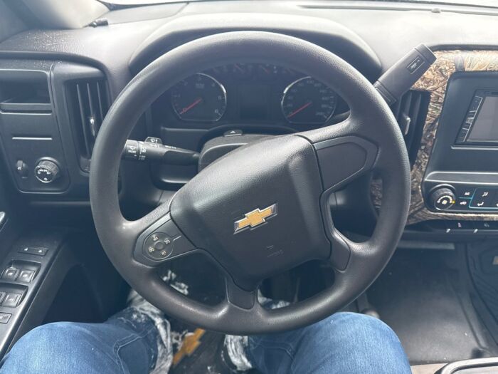 Chevrolet Silverado 1500 Z71 – Image 13