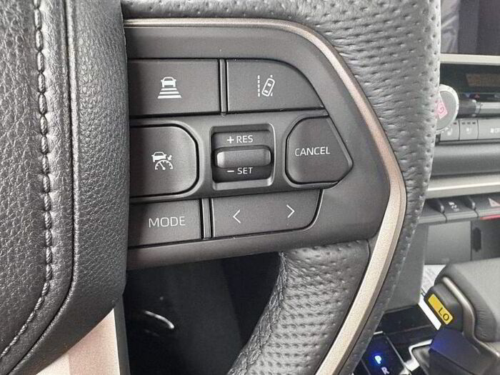Toyota Tundra Hybrid 4x4 Crewmax Limited Long Bed – Image 15