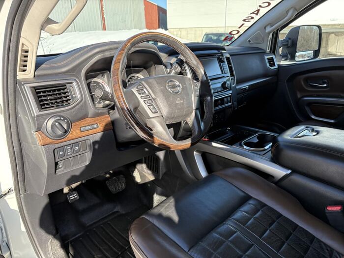 Nissan Titan XD Platine Réserve diesel CREW CAB 4x4 BLUETOOTH CUIR – Image 38