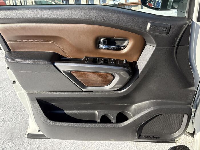 Nissan Titan XD Platine Réserve diesel CREW CAB 4x4 BLUETOOTH CUIR – Image 33