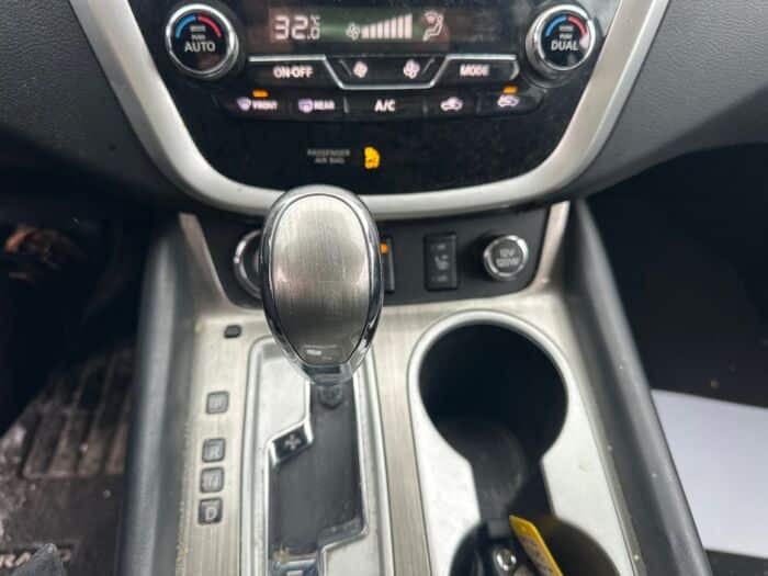 Nissan Murano SV – Image 13