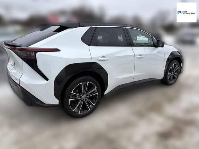 Toyota bZ4X XLE TECH AWD - PNEUS ETE ET PNEUS HIVER – Image 5