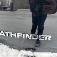Nissan Pathfinder SV - Image 8
