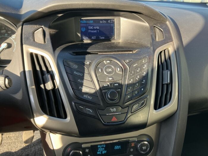 Ford Focus SEL – Image 14