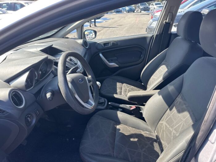 Ford Fiesta SE – Image 10