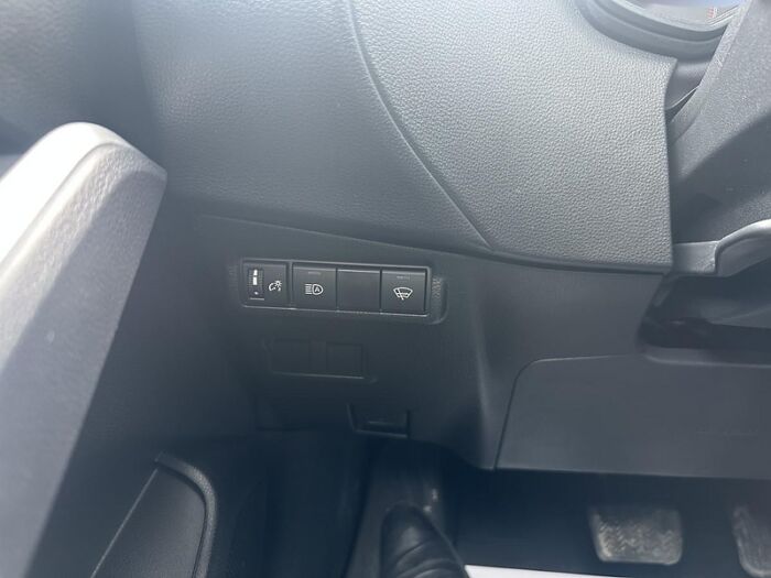 Toyota Corolla Cross LE TA – Image 18