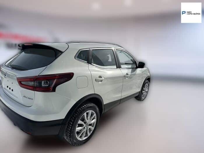 Nissan Qashqai SV TI CVT - Image 8