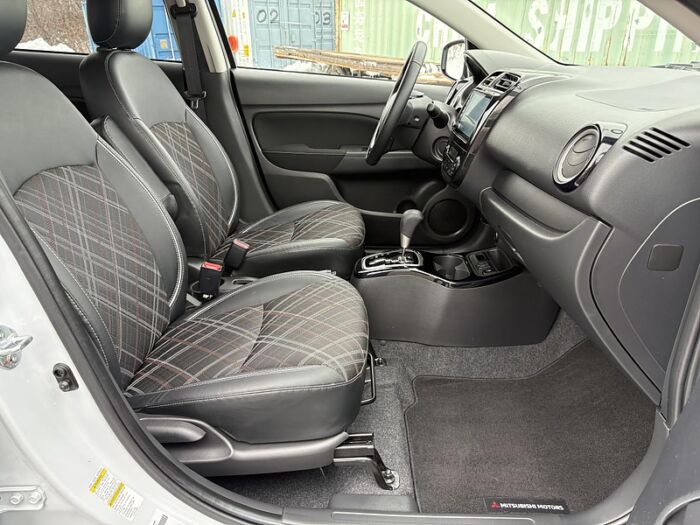 Mitsubishi Mirage GT automatique/CARPLAY/ENTRE SANS CLE ET BOUTON DE - Image 31