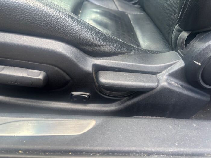 Hyundai Genesis Coupe PREMIUM – Image 7