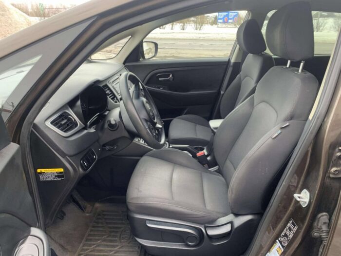 KIA Rondo LX - Image 11