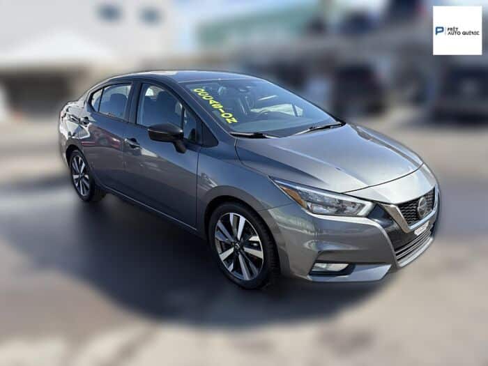 Nissan Versa SR BLUETOOTH CAMÉRA SIÈGES CHAUFFANT BAS KILO – Image 4
