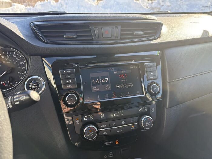 Nissan Rogue SV TECH TI BLUETOOTH TOIT CAMÉRAS 360 GPS – Image 17