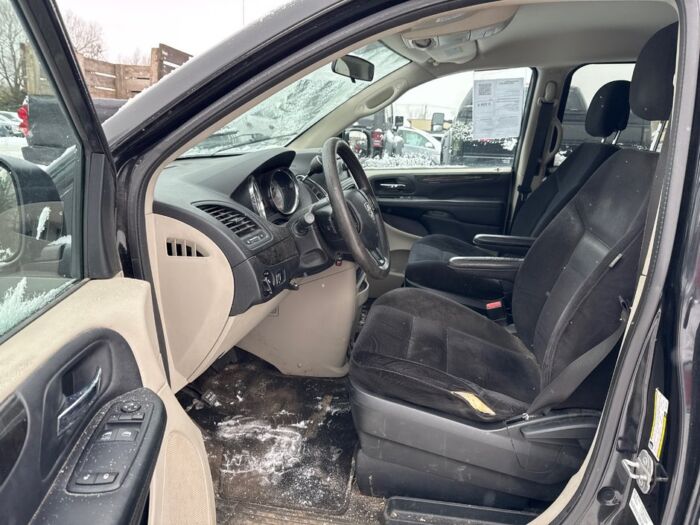 Dodge Grand Caravan SXT – Image 21