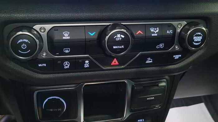 Jeep Wrangler 2 portes Sport 2 portes 4x4 - Image 18