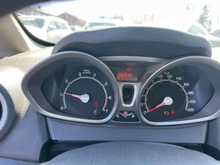 Ford Fiesta SE – Image 14