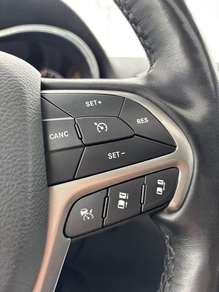 Jeep Grand Cherokee Édition 80e anniversaire 4x4 – Image 16