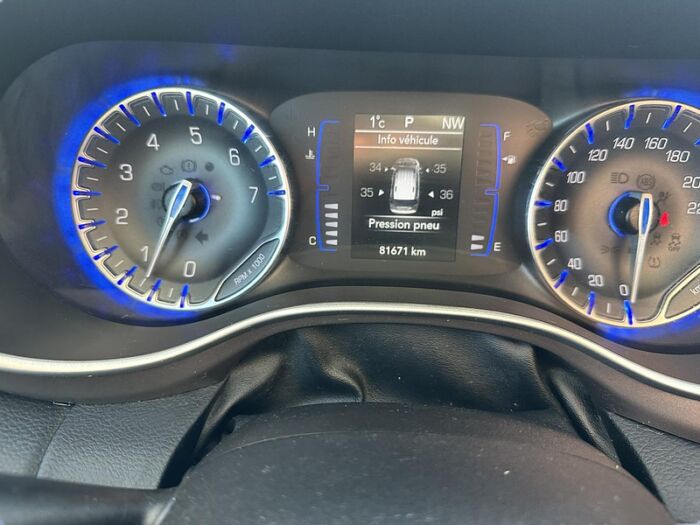 Chrysler Grand Caravan SXT 2RM - Image 14