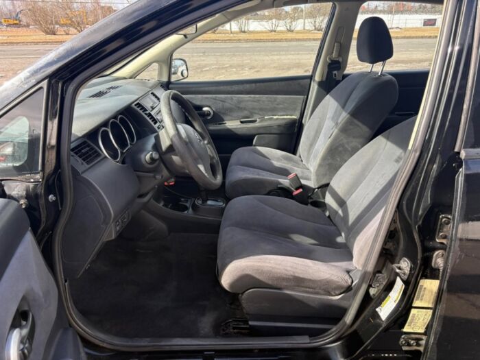 Nissan Versa 1,6 S – Image 12