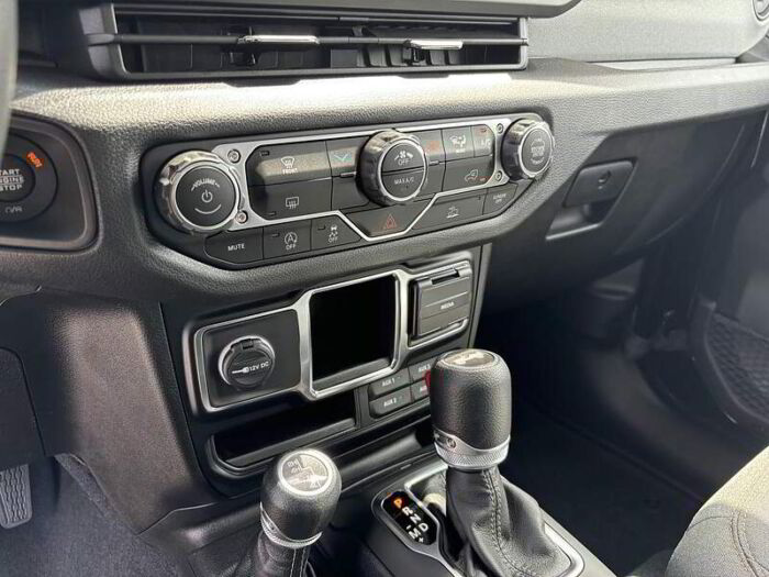Jeep Wrangler 2 portes Sport – Image 10