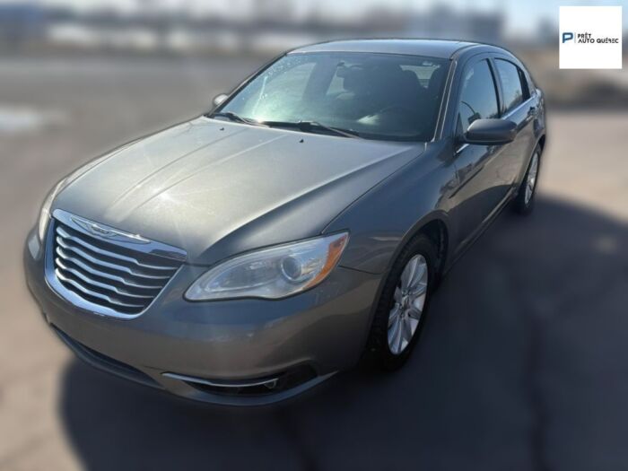 Chrysler 200 Touring - Image 4